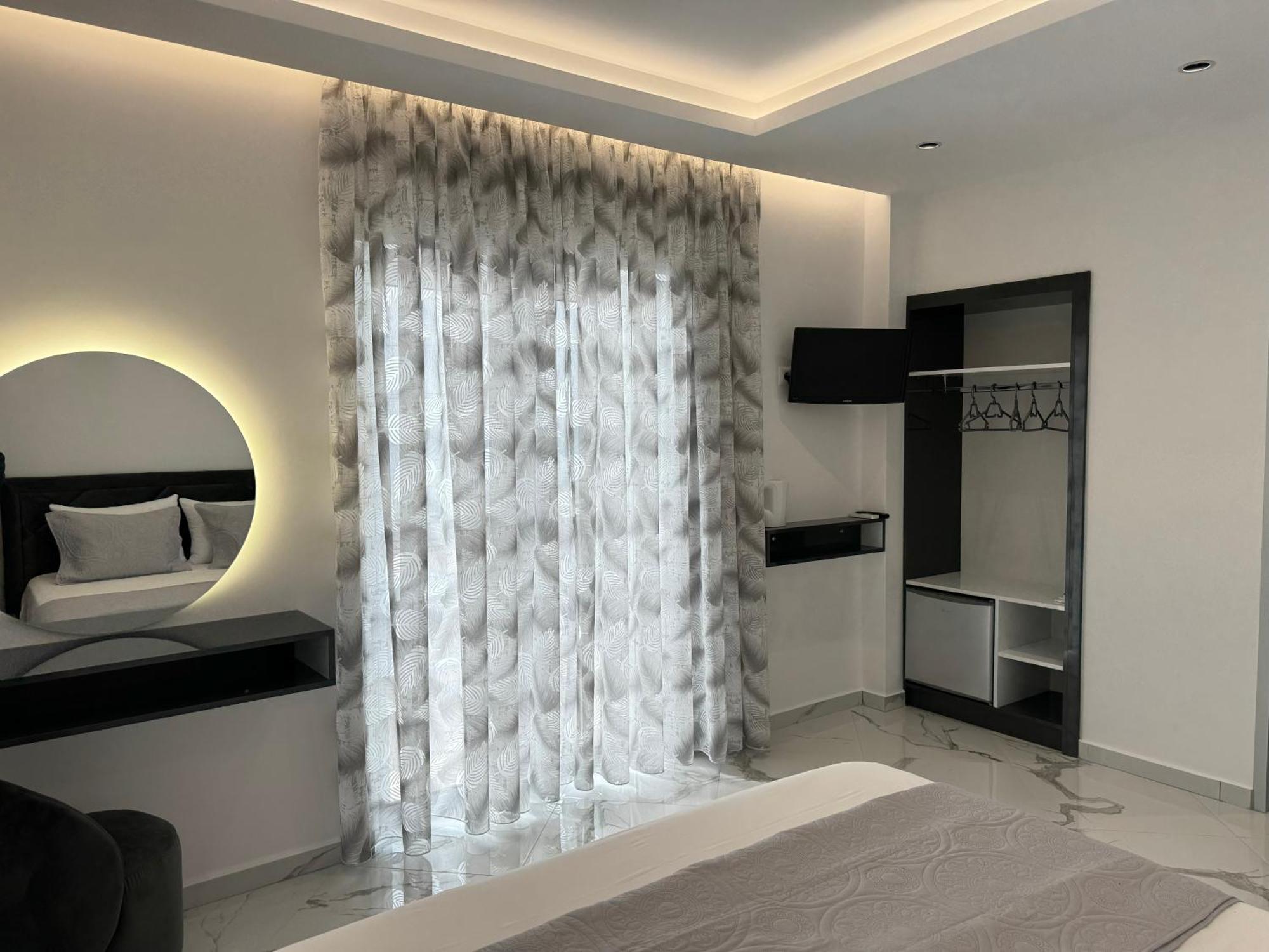 Ionian View B&B Himare Bilik gambar